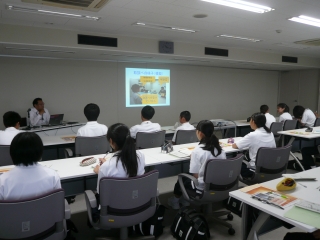 羽島市立中央中学校に対する広報の様子