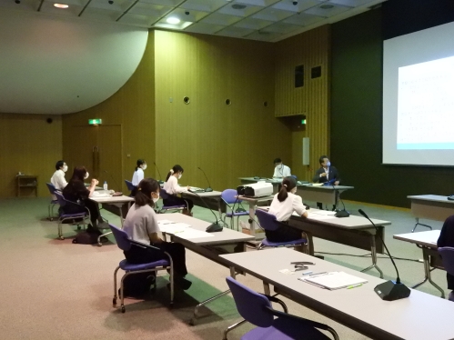 検察庁訪問の様子（東北大学法学部生の皆さん）