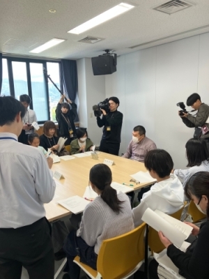 画像の代替テキストを入力ください。