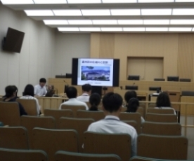 裁判所