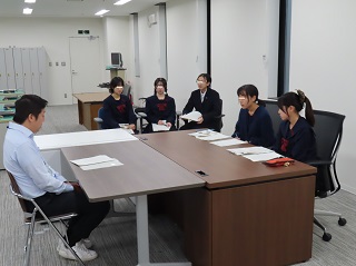 画像の代替テキストを入力ください。