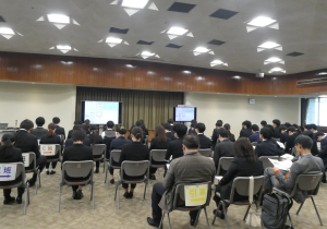 業務説明の様子