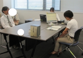 【模擬取り調べの様子】