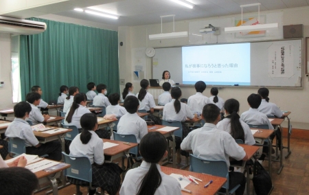 【検察官による講義の様子】