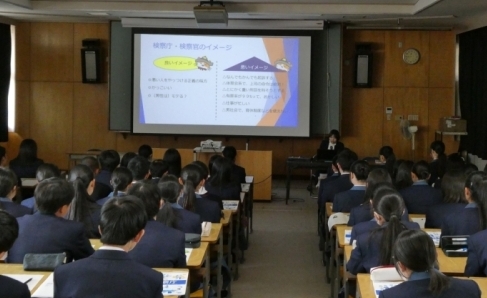 画像の代替テキストを入力ください。