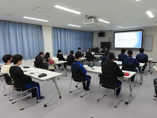 画像の代替テキストを入力ください。