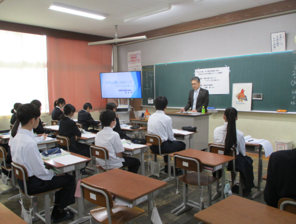 画像の代替テキストを入力ください。