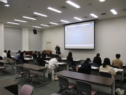 画像の代替テキストを入力ください。