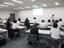 画像の代替テキストを入力ください。