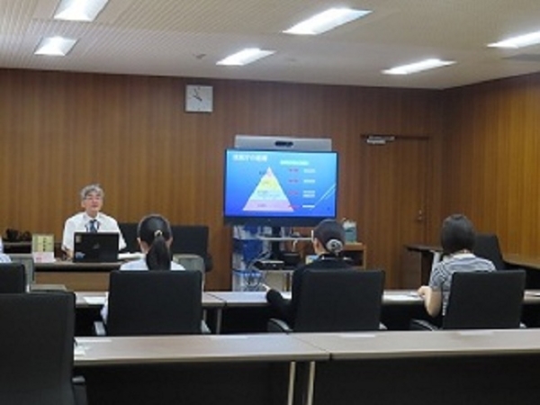 業務説明の様子