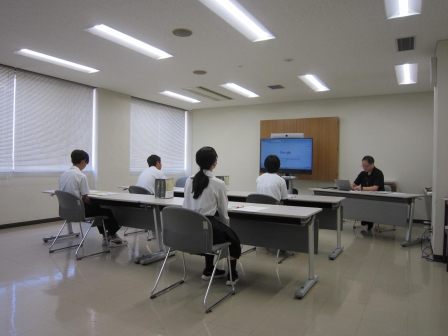 画像の代替テキストを入力ください。