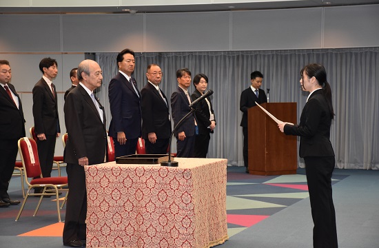 任官式の様子